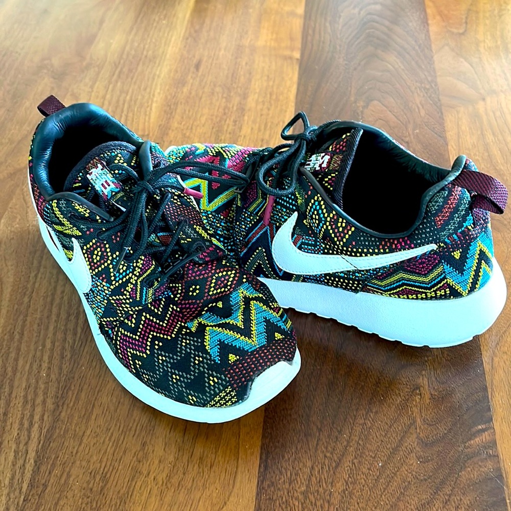 Nike Flyknit BHM Power of One Sneakers